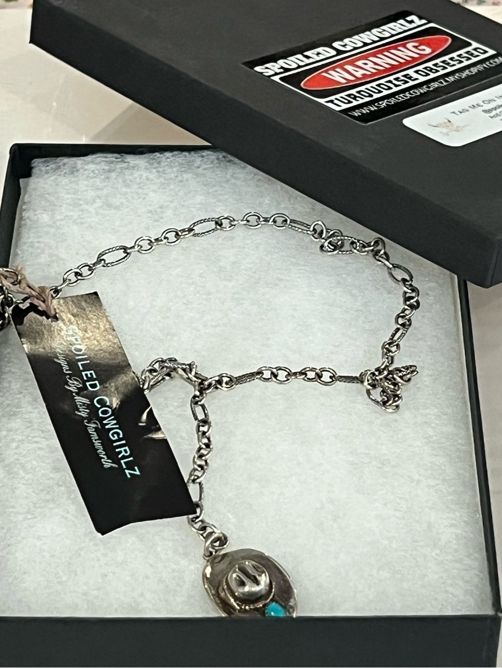 Spoiled Cowgirlz Cowgirl Hat Necklace - NWT - Picture 4 of 11